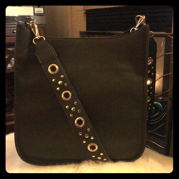 White House Black Market Bags New Whbm Grommet Messenger Bag Poshmark